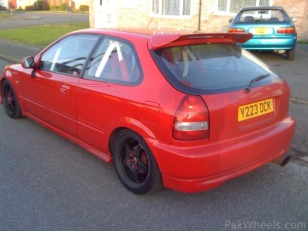 Aerodynamics - Spoiler Polyester Type R (Civic 95-01 3dr) - Image 2