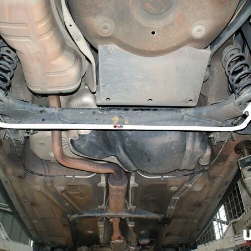 VW Golf 4 97-06 (1.8) UltraRacing Rear Sway Bar 18mm