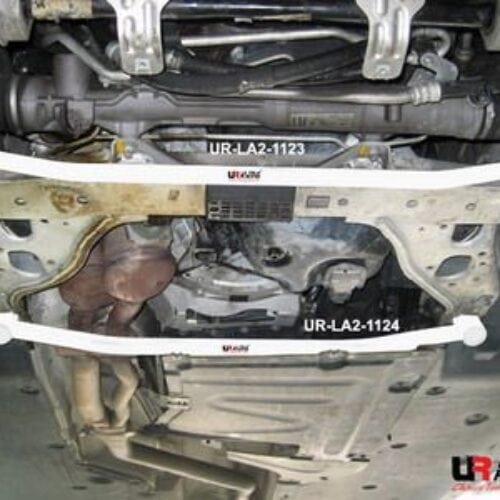 BMW 1 04-11 E87 120/130 UltraRacing Front Lower Bar 1123