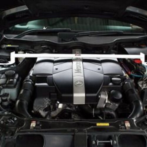 Mercedes CLK 320 C209 02-09 UltraRacing Front Upper Strutbar