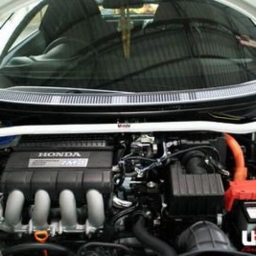 Honda CRZ 10+ UltraRacing 2-Point Front Upper Strutbar 1573