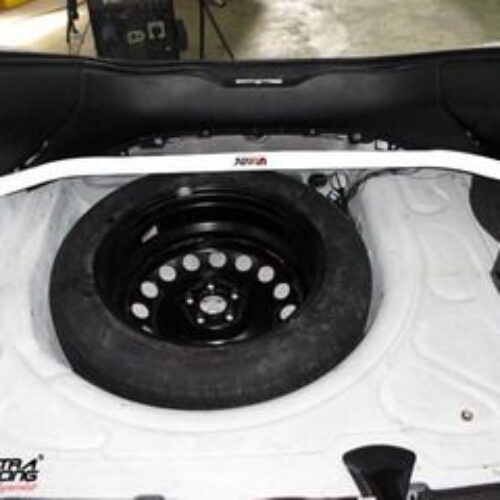 VW New Beetle UltraRacing 2-Point Rear Upper Strutbar 1714