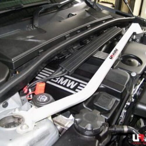 BMW 1 04-11 E87 (120i) 2.0 UltraRacing Front Upper Strutbar