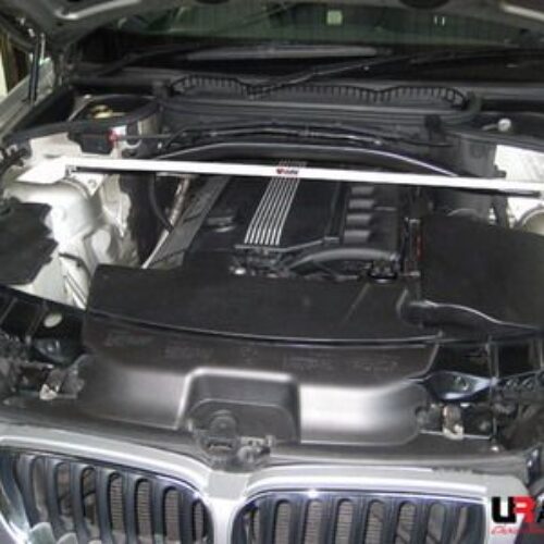 BMW E83 X3 2.5 03+ UltraRacing 2-Point Front Upper Strutbar