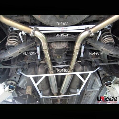 Lexus GS400 98-00 UltraRacing 2-Point Rear Lower Brace 932