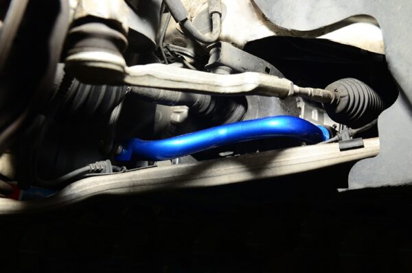 Front Sway Bar Infiniti, Mercedes-Benz - Image 4