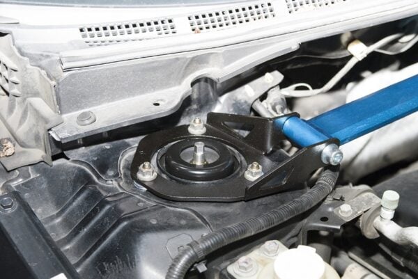 Front Strut Bar Mitsubishi Lancer mirage - Image 6