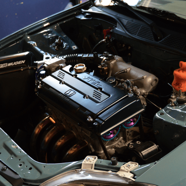 B-Series Formula Spark Plug Cover - Image 6