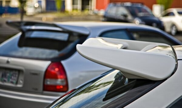 Spoiler FRP Bomex (Civic 95-01 3dr) With Brake Light - Image 3