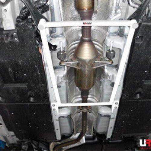 Lexus CT200H / Prius XW30 Ultra Racing 4-Point Mid Brace – UR-ML4-1627