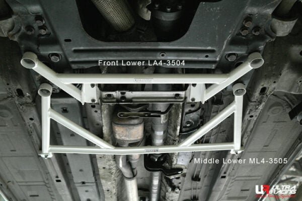 Alfa Romeo 159 05+ / Brera Ultra Racing Mid Lower Bar - UR-ML4-3505