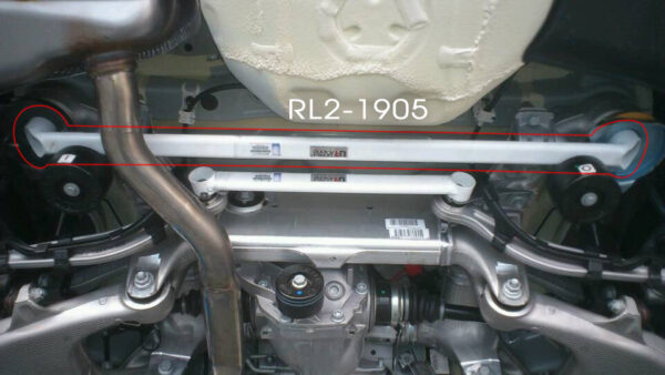 BMW 640 E63/E64 4.0 03-10 Ultra Racing 2-Point Rear Lower Bar - UR-RL2-1905
