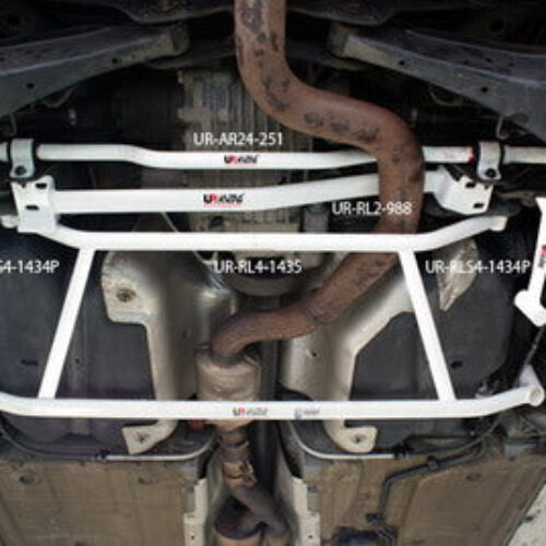 VW Golf 5 R32 / 6 R36 Ultra Racing 2-Point Rear Lower Bar – UR-RL2-988