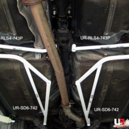 Impreza WRX/STI 01-07 GD Ultra Racing 2x 2-Point Rear/Side Braces – UR-RS4-743P