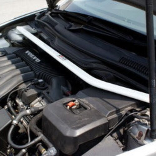 Volvo S40 08+ Ultra Racing 2-Point Front Upper Strutbar V2 – UR-TW2-1374