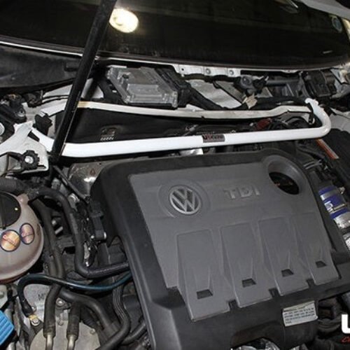 VW Passat CC 2.0D/3.6 AWD 05-13 Ultra Racing Front Upper Strutbar – URKR-TW2-2729