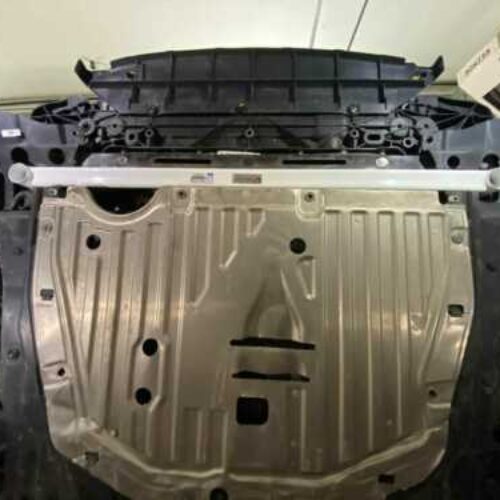 Honda Civic 15-17 FC 1.5T/1.8 Ultra Racing 2-Point Front Lower Bar – URTH-LA2-3523