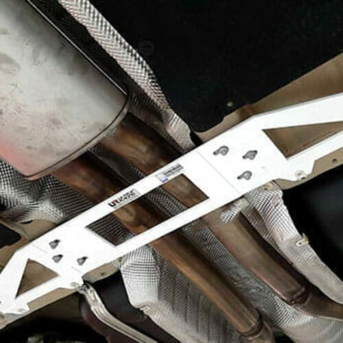 BMW X4 G02 3.0T 4WD 18+ Ultra Racing 4-Point Mid Lower Brace – URTW-ML4-4002