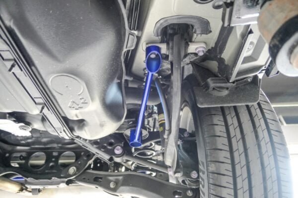 Rear Lower Brace Toyota RAV4 - Image 9