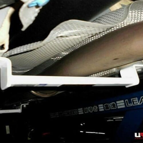 Mercedes A250 / AMG 13+ W176 4WD Ultra Racing 2-Point Mid Lower Brace – URTW-ML2-2991