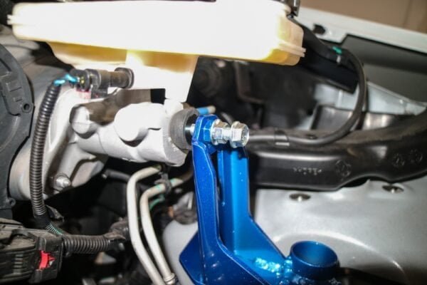 Brake Master Cylinder Stopper Tesla Model Y - Image 8