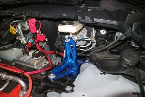 Brake Master Cylinder Stopper Tesla Model Y - Image 6