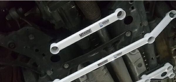 Mini Country Man R60 10-16 Ultra Racing 2-Point Front Lower Tiebar - URTW-LA2-2938